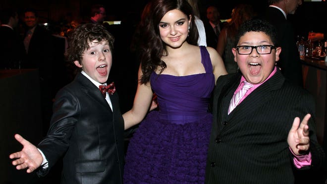 MODERN FAMILY CHILD STARS.jpg